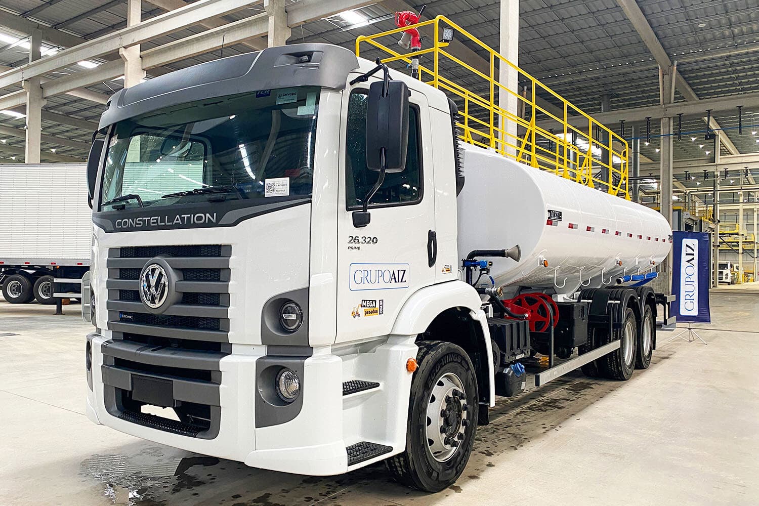 Caminhão Volkswagen Constellation 27.260 6x4 24/25 Pipa 20.000L AIZI